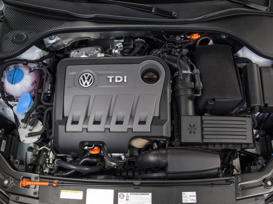  Volkswagen Passat TDi 2012 года  (US) (фото 4 из 14)